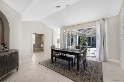 8312 Laurel Lk Blvd, Naples FL 34119-6789 exterior