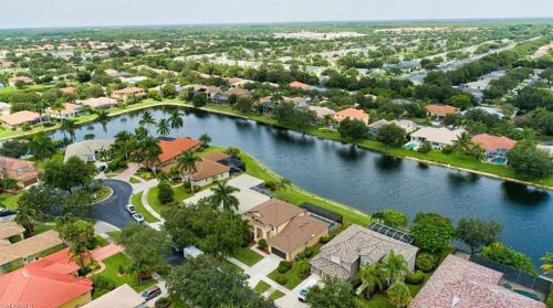 14801 Fripp Island Ct, Naples, FL 34119-4819