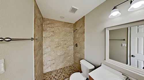 109 Cloudview Dr, Austin TX 78745-5618 exterior