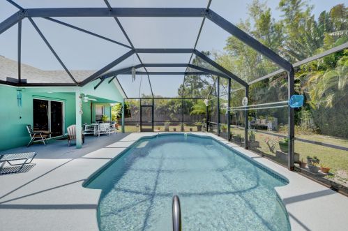 5967 Baylor Ave, Fort Pierce FL 34986-3634 exterior