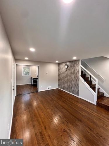 6949 Westhampton Dr, Alexandria VA 22307-1527 exterior