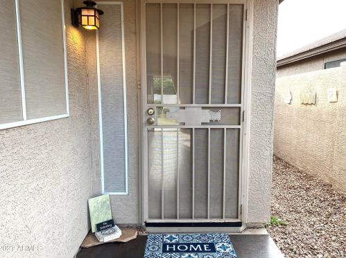 17420 2nd Ave, Phoenix AZ  85023-6573 exterior