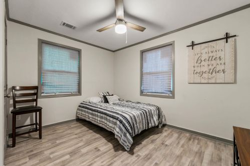 1246 Kenilworth Dr, Atlanta GA 30310-3940 exterior