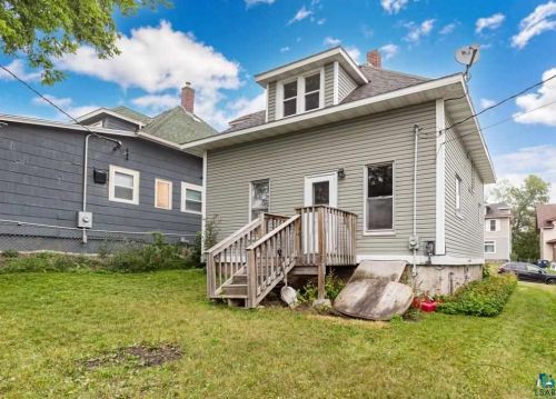 827 11 Ave, Duluth MN 55805-1616 exterior