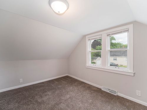 5841 32nd St, Milwaukee WI  53209-4116 exterior