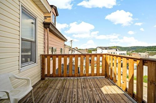 5205 Stanton Ave, Pittsburgh PA 15201-2592 exterior