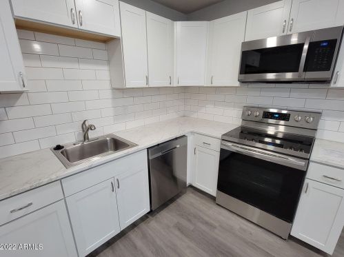 3744 12th St, Phoenix AZ  85014-5107 exterior