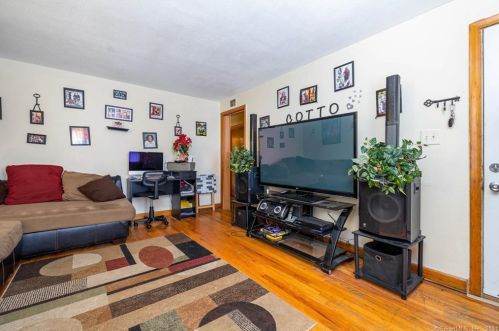 338 Cherry St, New Britain CT 06051-3507 exterior