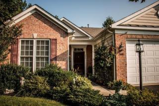 308 Foxleigh Dr, Hanover PA  17331-5236 exterior