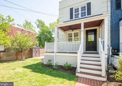 21 Clifford Ave, Alexandria VA  22305-2702 exterior