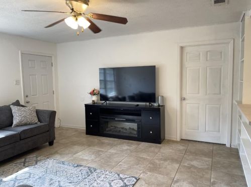 2611 Washington St, Denison TX  75020-1441 exterior