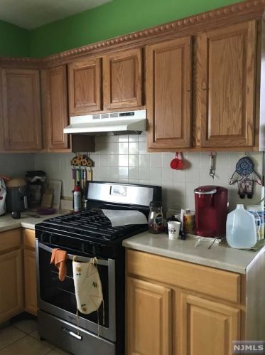 38 Goshen St, Paterson NJ 07503-2208 exterior