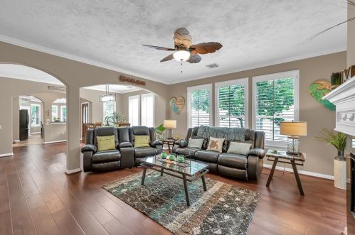 91 Misty Harbor Dr, Montgomery TX 77356-5242 exterior