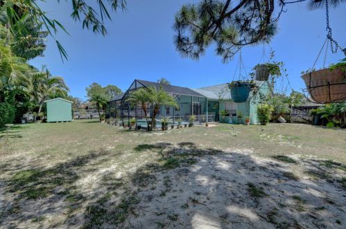 5967 Baylor Ave, Fort Pierce FL 34986-3634 exterior