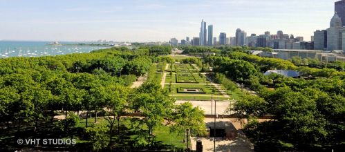 340 Randolph St, Chicago IL  60601-7618 exterior