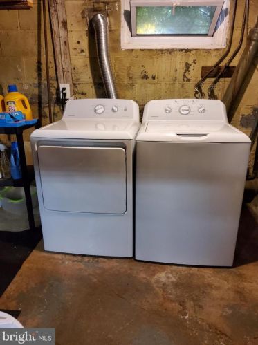 25 Homecrest Ave, Trenton NJ 08638-3631 exterior