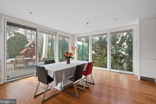 46 Leavitt Ln, Princeton NJ 08540-3921 exterior