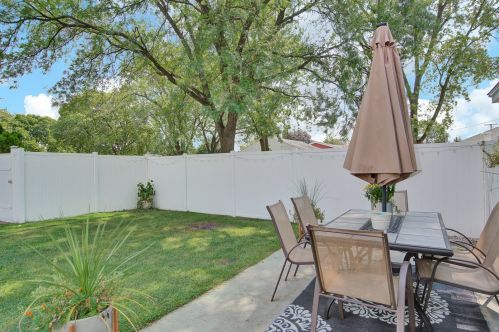 2844 12 Ave, Broadview IL 60155-4839 exterior