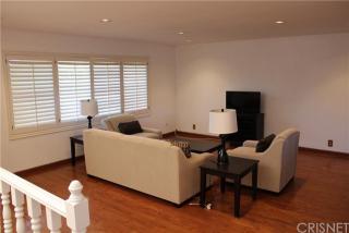 4300 Gayle Dr, Los Angeles CA  91356-5016 exterior