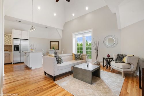 1215 Norwood St, Chicago, IL 60660-2593