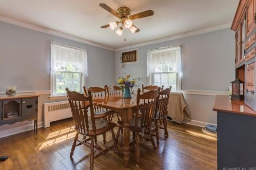 169 Glenwood St, Manchester CT 06040-5548 exterior