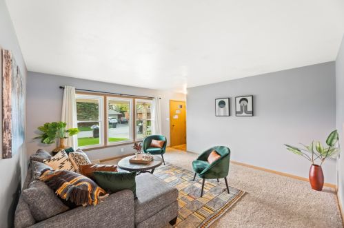 4159 63, Milwaukee WI 53216-1242 exterior