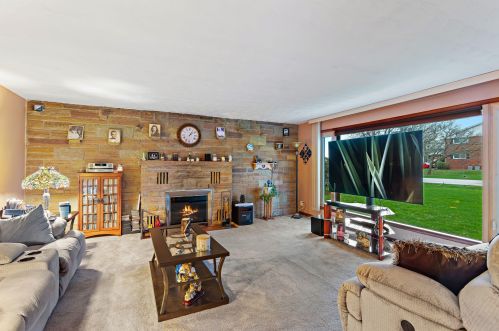 5320 31st St, Milwaukee, WI 53221-3309