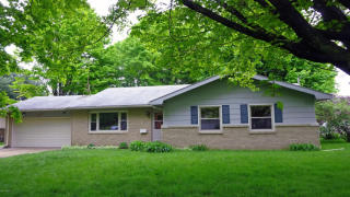 6392 Plainfield Ave, Kalamazoo, MI 49048-9477