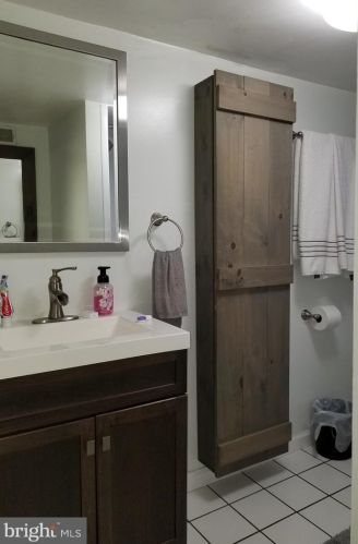 402 Wisconsin Trl, Browns Mills NJ 08015-5621 exterior