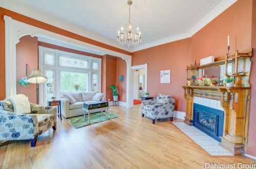 523 Clay Ave, Meskegon MI 49440-1002 exterior