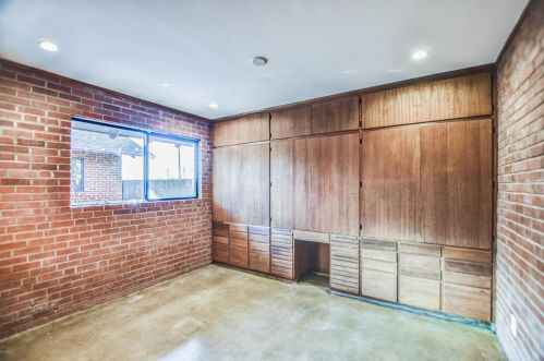 1201 Edgemont Ave, Phoenix AZ 85035-1809 exterior