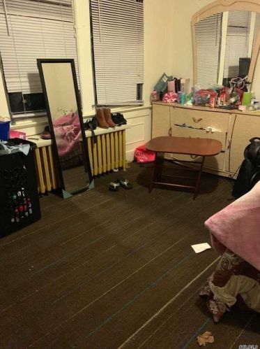 330 Clayton St, Central Islip NY 11722-3004 exterior