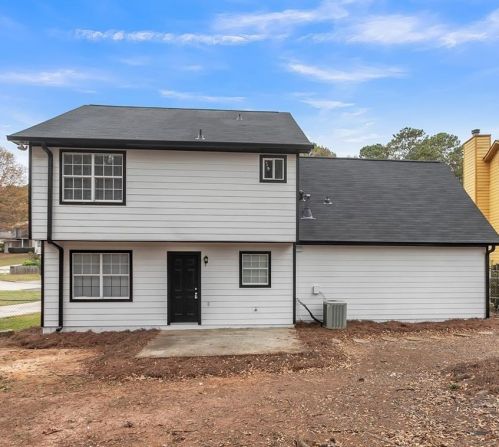 1987 Corners Cir, Lithonia GA  30058-5391 exterior