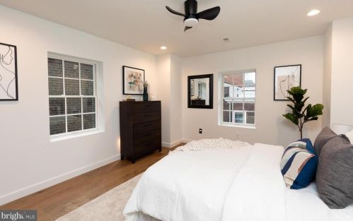 2037 Locust St, Philadelphia PA  19103-5613 exterior