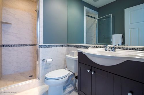 16 Park Ave, Locust NJ 07760-1524 exterior