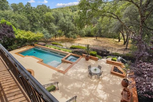 6069 Aldea Dr, Folsom CA 95762-7717 exterior