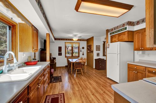 6944 61, Milwaukee WI 53223-5404 exterior