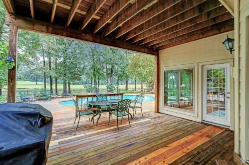 2315 Frst Gdn Dr, Humble TX 77345-1600 exterior