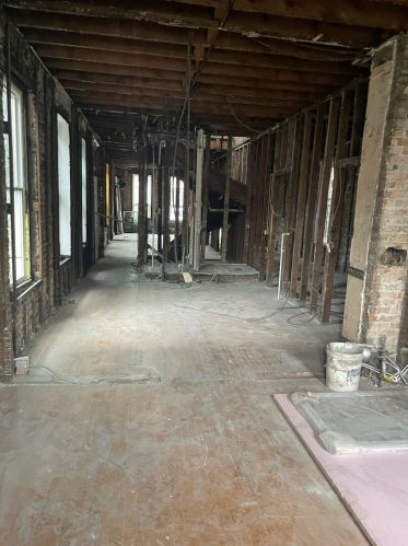 2323 Seeley Ave, Chicago IL 60636-4310 exterior