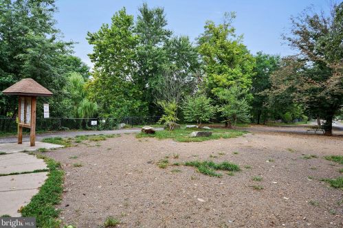 311 Kentucky Ave, Alexandria VA 22305 exterior