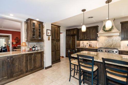 28 Huntleigh Wood, Saint Louis MO 63131-4814 exterior