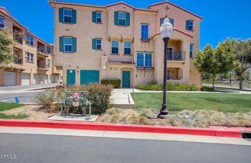 311 Riverpark Blvd, Oxnard, CA 93036-7638