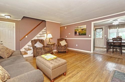 366 Anderson Ave, Milford CT 06460-3770 exterior