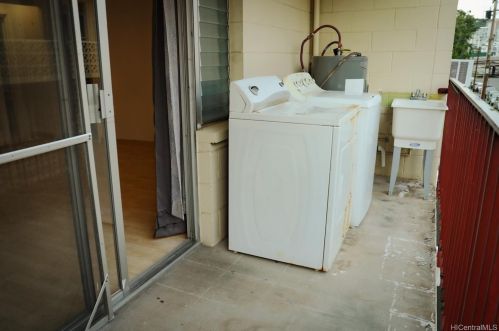 1317 Makiki St, Honolulu HI 96814-1328 exterior