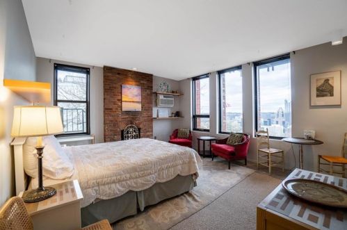 137 Grandview Ave, Pittsburgh PA 15211-1205 exterior