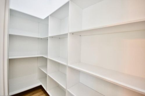 515 9 St, Naples FL 34120-6646 exterior