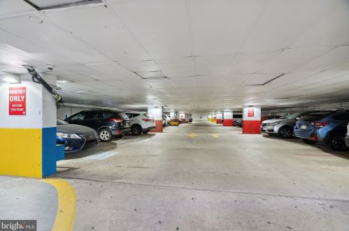 200 Lombard St, Philadelphia PA 19147-1605 exterior