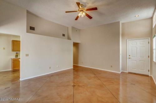 6112 Reliance Dr, Tucson AZ  85704-5327 exterior