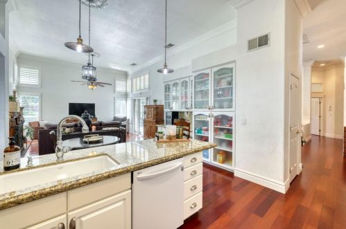 1140 Elderberry Cir, Folsom CA  95630-7659 exterior