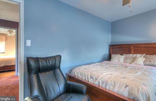 35 Collingswood Ave, Camden NJ 08107-1243 exterior